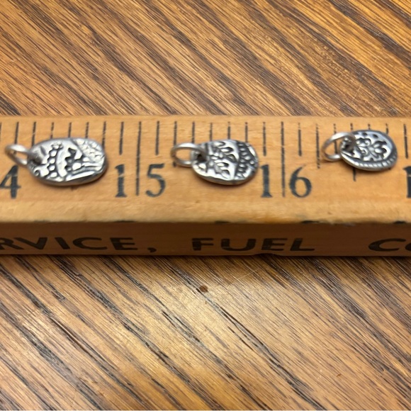 Sterling charms - Picture 2 of 3
